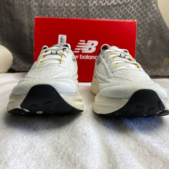 New Balance FuelCell Walker Elite Mens 8.5 White Shoes - Picture 6 of 10